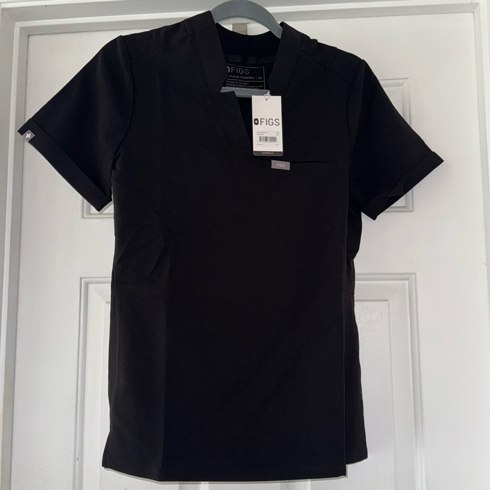 FIGS siaya top black XS NWT
